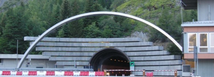 Tunelul Mont Blanc se închide temporar