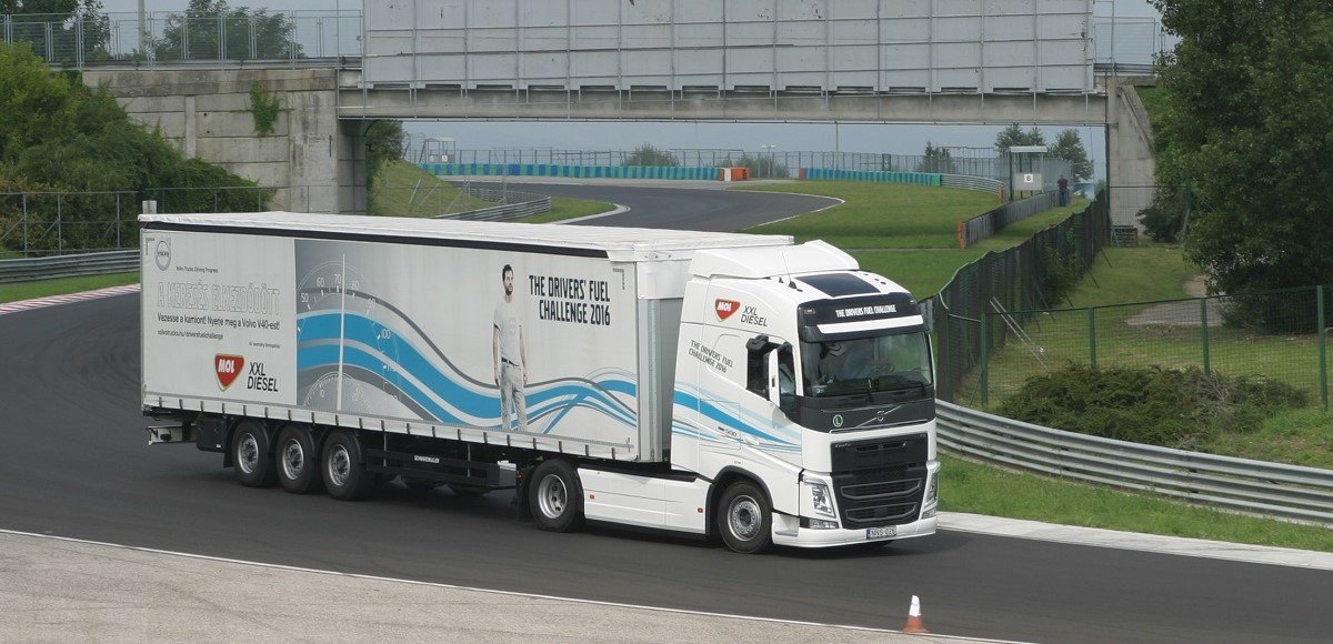 Un român în finala mondială Volvo Drivers Fuel Challenge