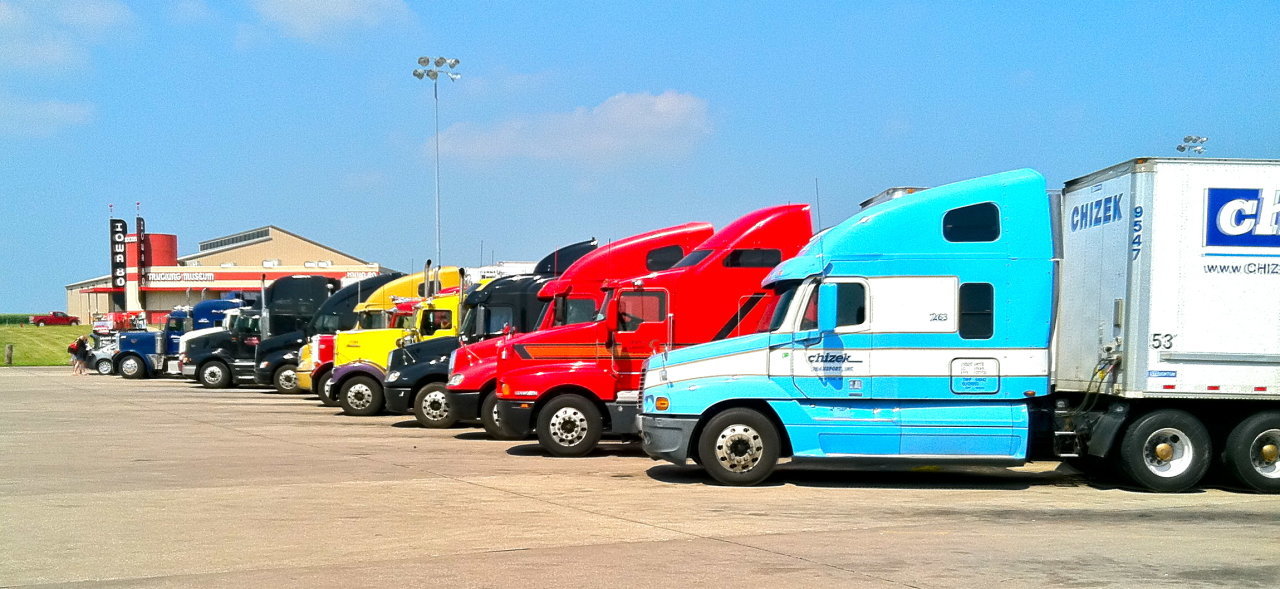 O nouă parcare securizată pentru camioane în Italia