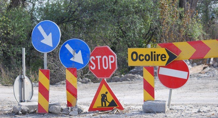 DN10 închis în zona localității Siriu