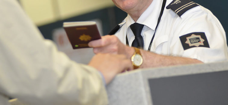 Ucraina va introduce controlul biometric la granita din 2018