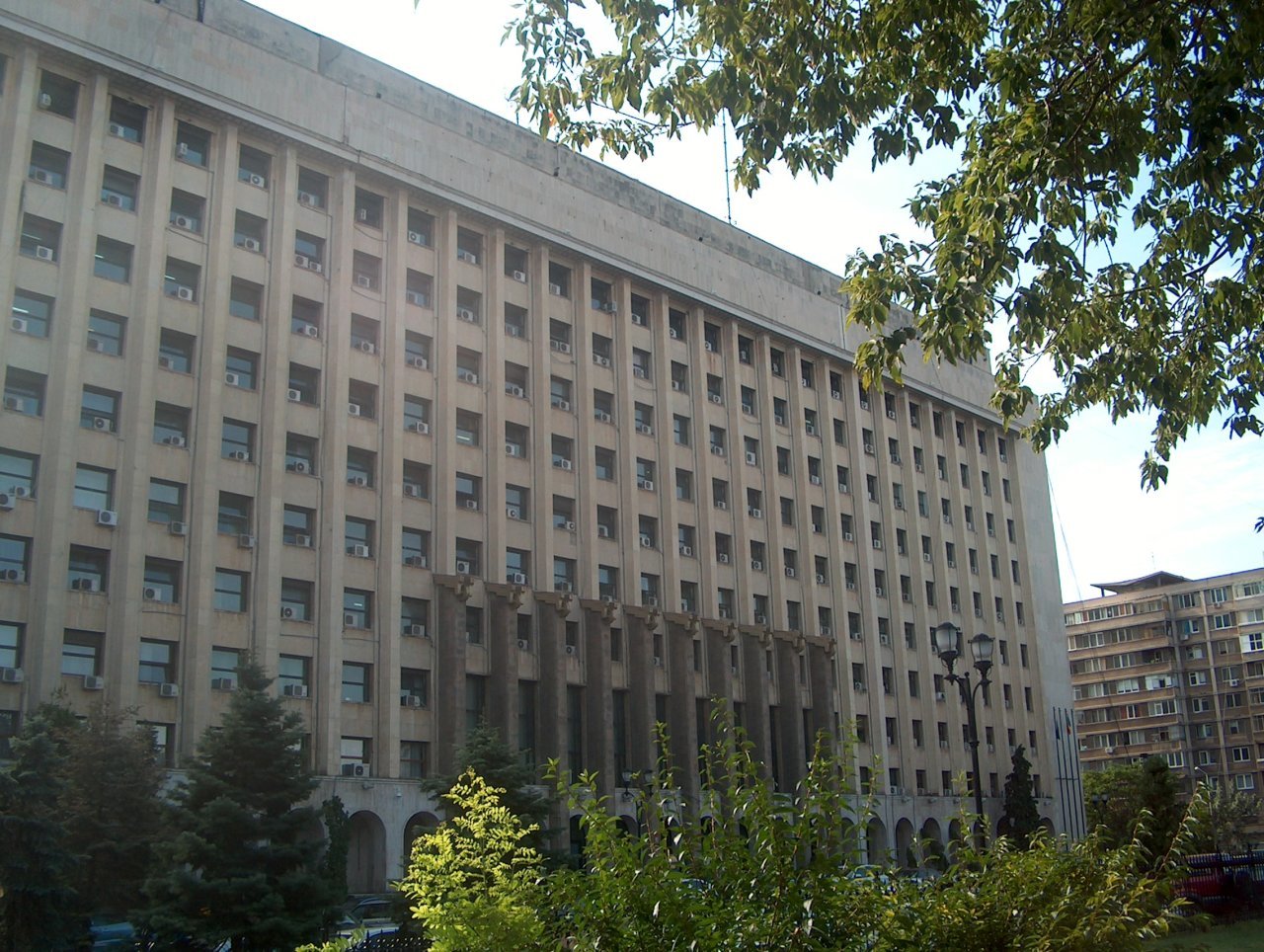 Guvernul a redus la rectificare bugetul Ministerului Transporturilor din cauza amânării investițiilor