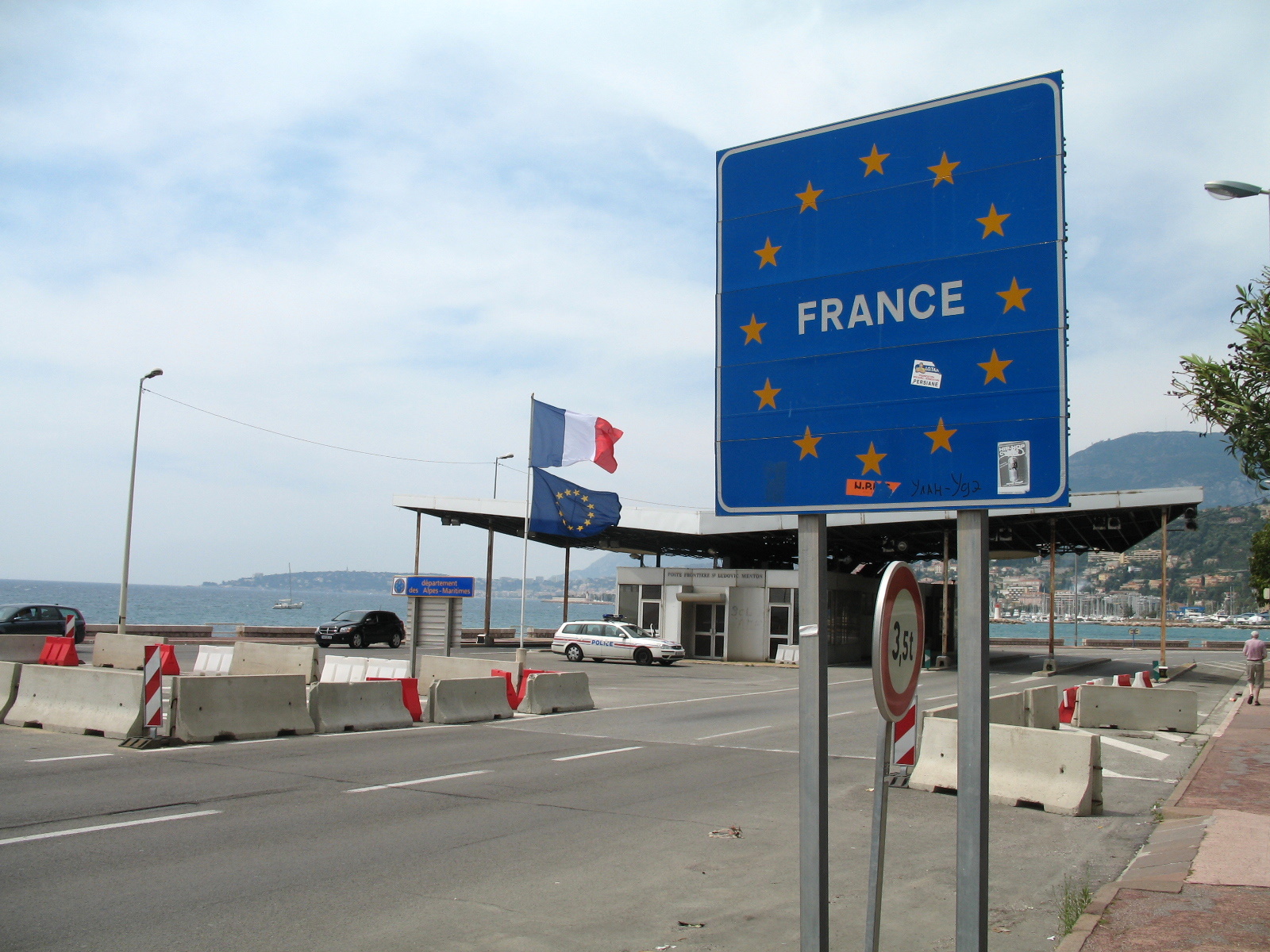 Franța menține controalele amanunțite la frontieră până la data de 30 aprilie 2018