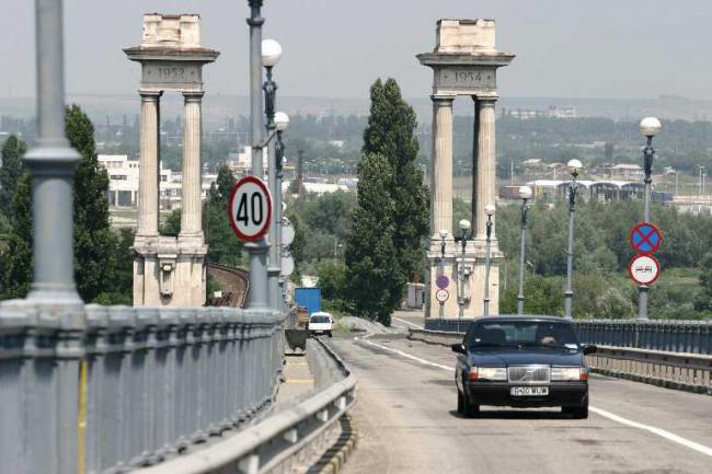 Tarifele în euro pentru podul Giurgiu-Ruse rămân neschimbate