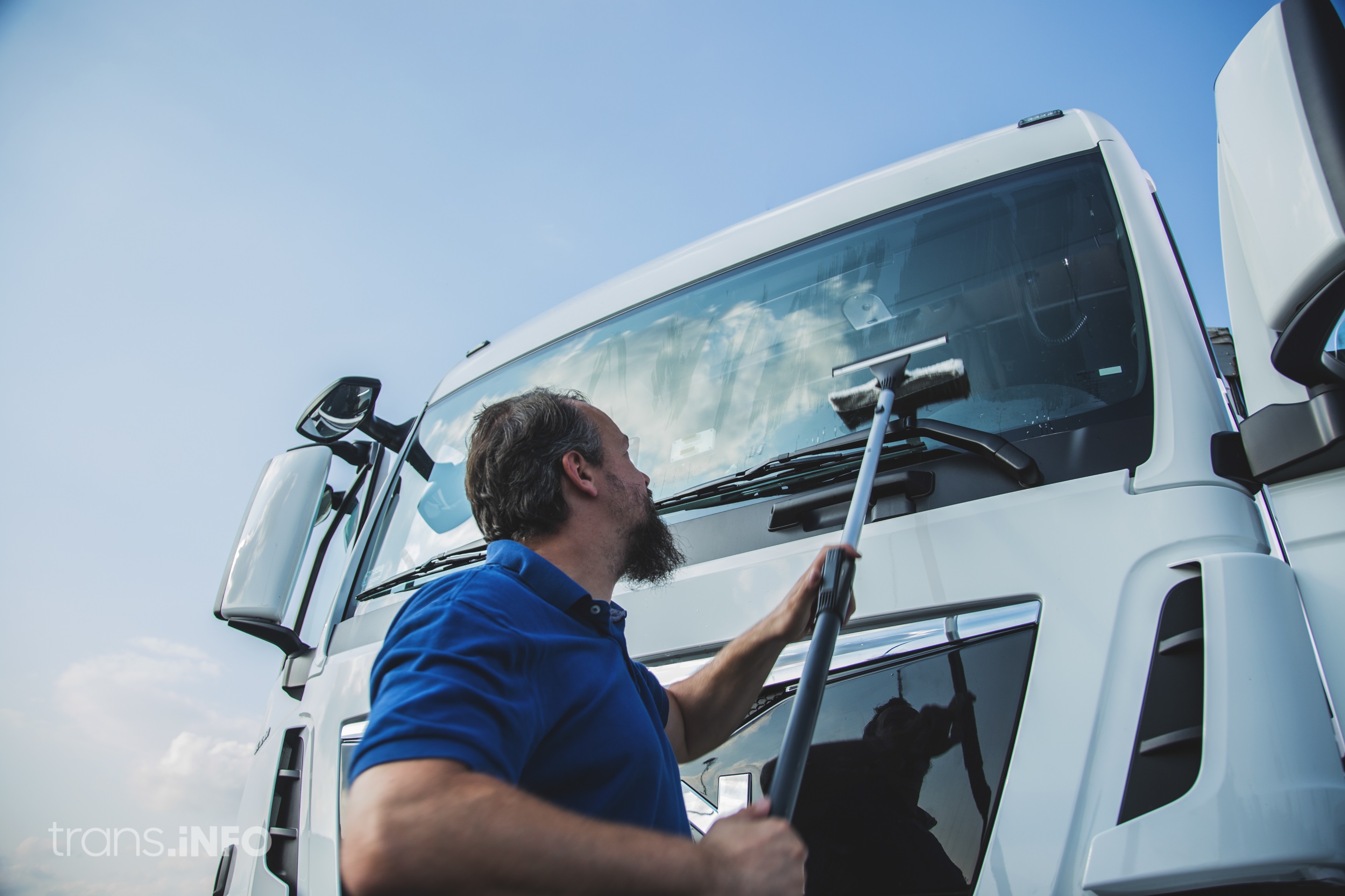Criză de șoferi profesioniști în Europa: peste 70% din șoferii de camion din Spania au peste 50 de ani