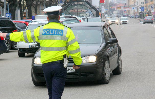 Adio radare ascunse: Senatul a adoptat propunerea privind instalarea radarelor doar în vehicule identificabile