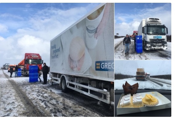 Gestul frumos al unui șofer de camion blocat în trafic