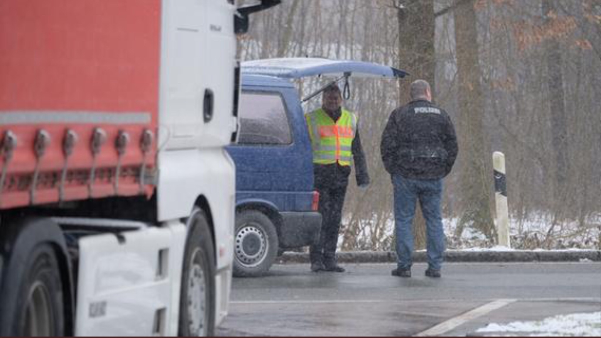 Halott kamionost találtak egy A9 melletti parkolóban Nürnbergnél – a gyilkossági csoport nyomoz az ügyben