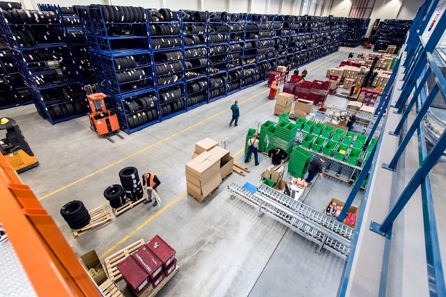 Logistica 4.0 în practică: Cum eficientizăm controlul a peste două milioane de piese auto?