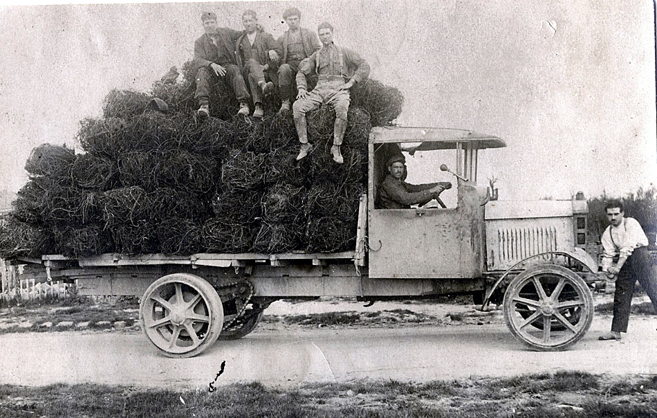 History of transport – part 13. About the producer who built the first engine especially for trucks
