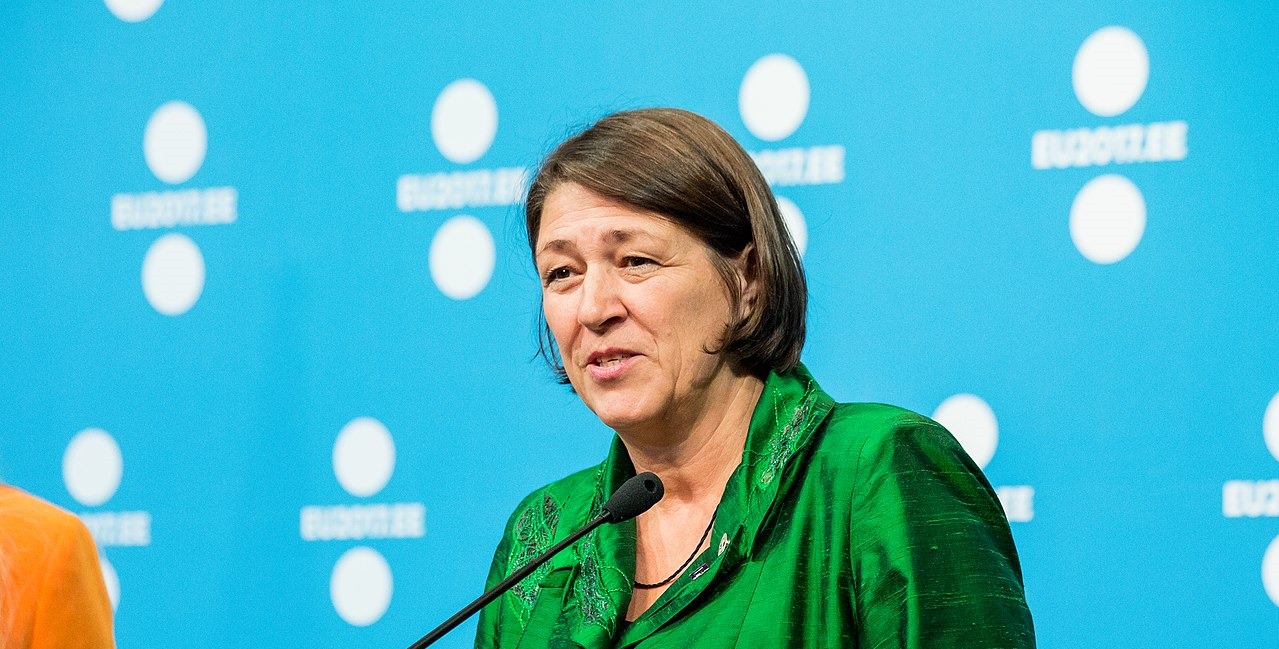 A kiküldetési rendelvényből nem enged az Európai Bizottság – Violeta Bulc válasza a NiT Hungary-nak
