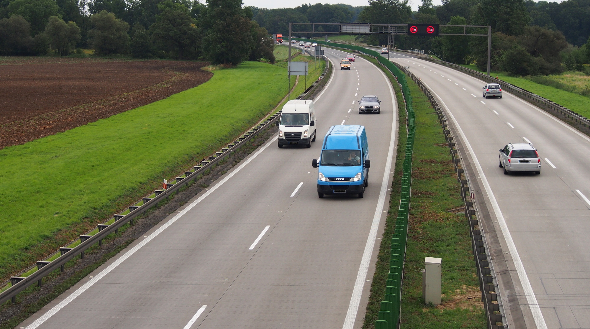 Francja pracuje nad nowymi przepisami. Mają objąć przewoźników stosujących pojazdy do 3,5 t