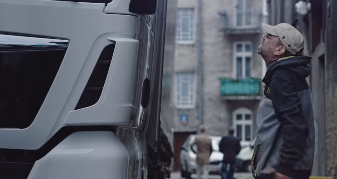 „A kamionos csak kurvázik és iszik. Jobb lenne, ha nem is szaporodnának.” Gyűlölet – egy megdöbbentő film, arról, milyennek látják a kamionosokat