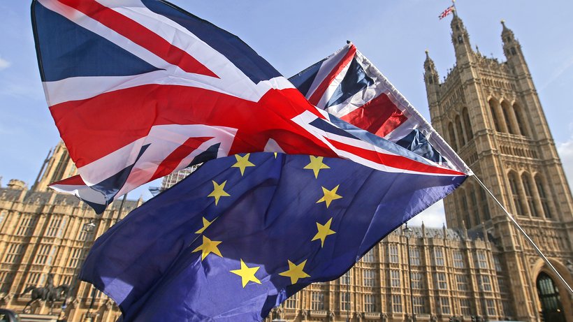 Liderii UE au ajuns la un acord preliminar privind Brexit. Ce se va întâmpla cu sectorul transporturilor?