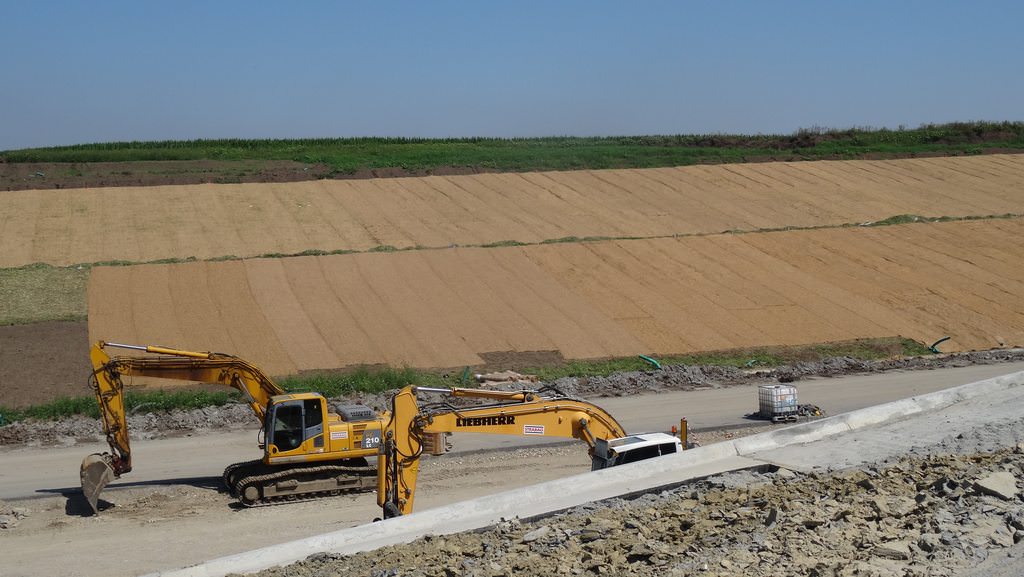 Ne bucurăm să vedem o mobilizare bună pe șantierul de pe A3
