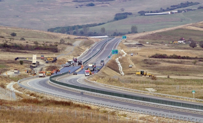 Au fost desemnați câștigătorii licitațiilor pentru construcția a încă 33,9 km din autostrada Transilvania