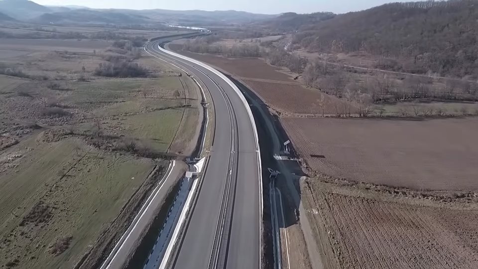 Probleme la contractele de lucrări pentru Drumul Expres (DX12) Craiova-Pitești