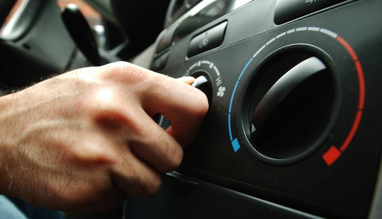 ADAC îi sfătuiește pe șoferi să folosească aerul condiționat comutat pe „rece” și în timpul iernii