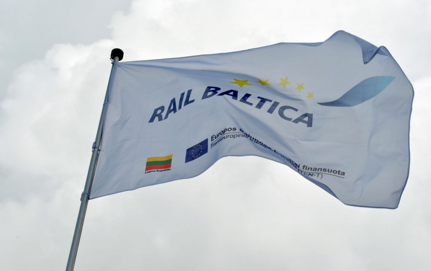 „Rail Baltica“ elektrifikavimo projektą už 23 mln. Eur rengs trijų įmonių konsorciumas