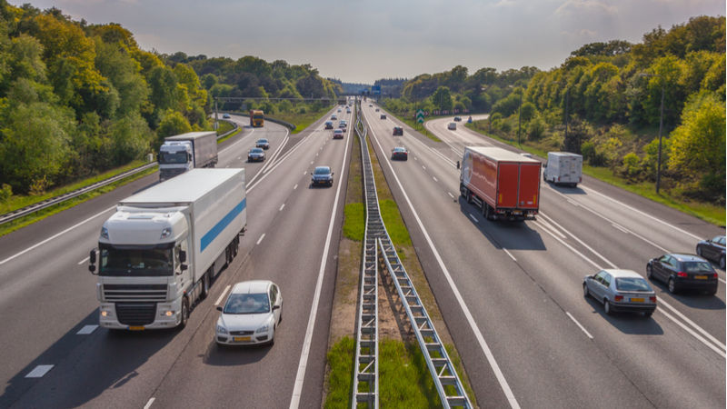ES automobilių pardavimus paskatins susilpnėjęs lustų stygius