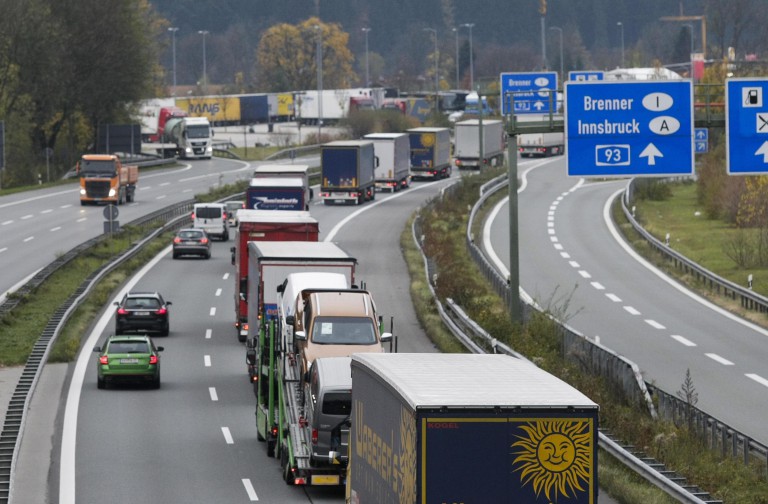 Iată care sunt datele controalelor în bloc din Tirol până la finalul acestui an