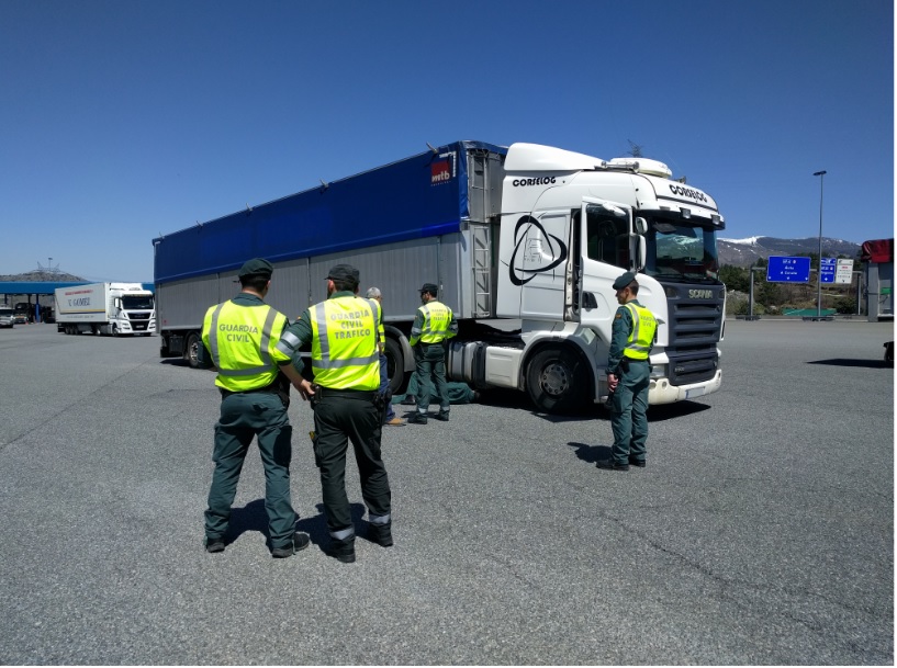 Spania: Fără “ecusoanele verzi”, vehiculele grele nu vor mai putea intra în Madrid