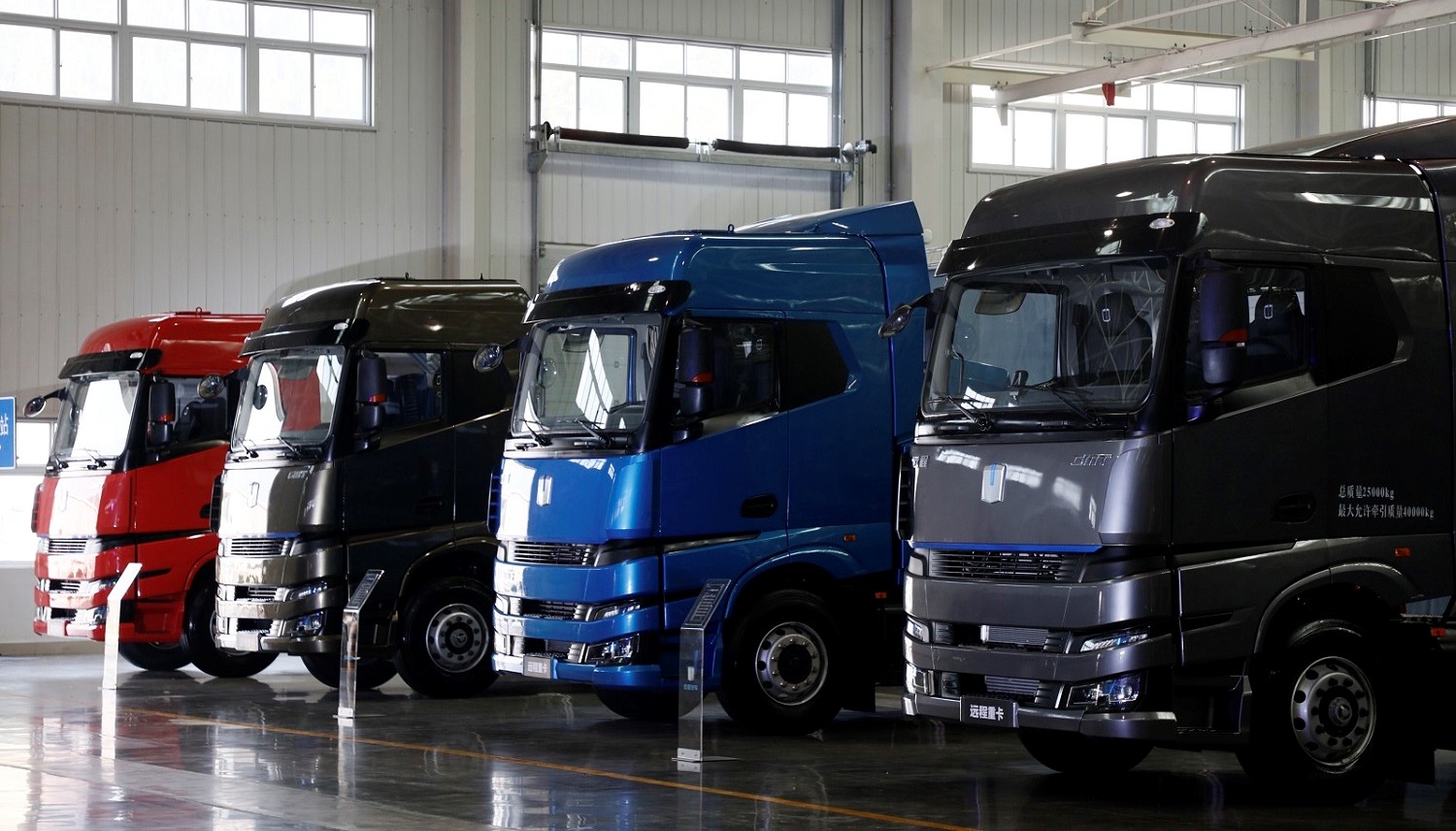 Chińczycy będą sprzedawać trucki na… alkohol. Tak chcą dbać o środowisko