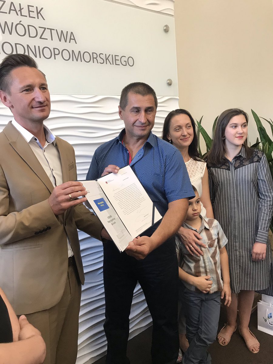 Un șofer de camion ucrainean a primit un premiu și o distincție oficială din partea Poloniei pentru modul în care a intervenit în timpul unui accident