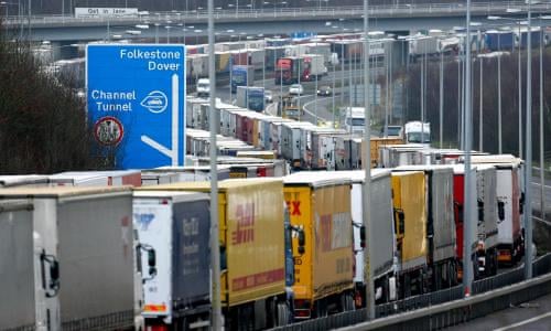 Brexit: Incertitudinile legate de accesul camioanelor prin portul Dover continuă