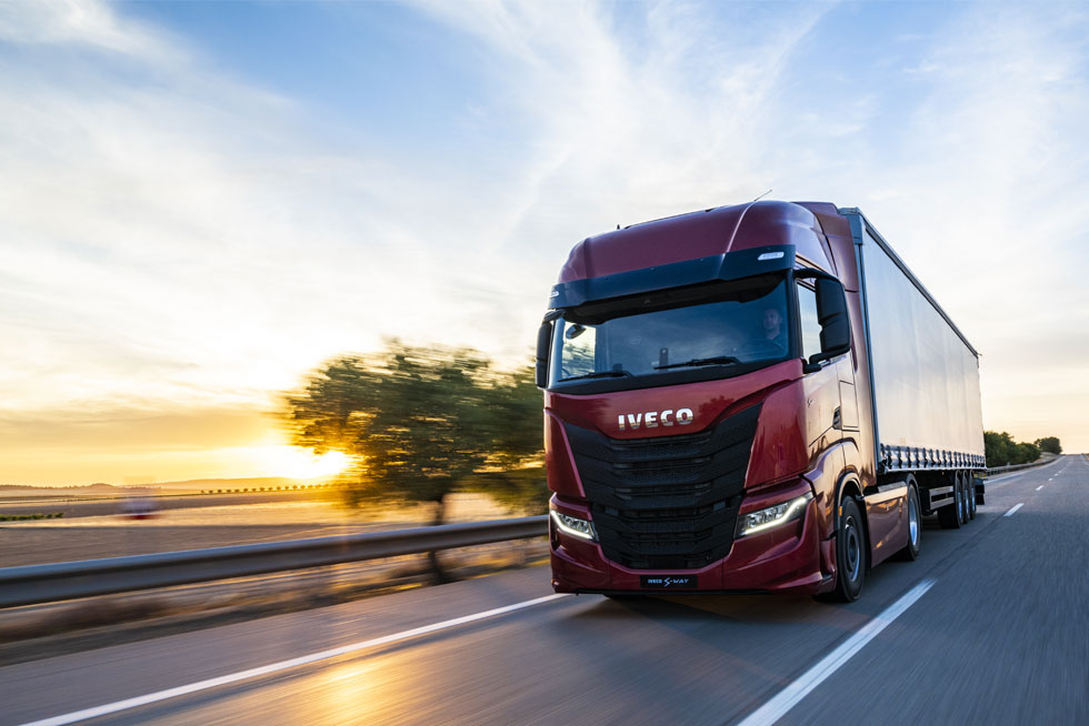 Kolejna ciężarówka z kamerami zamiast lusterek. Iveco zaprezentował S-Way