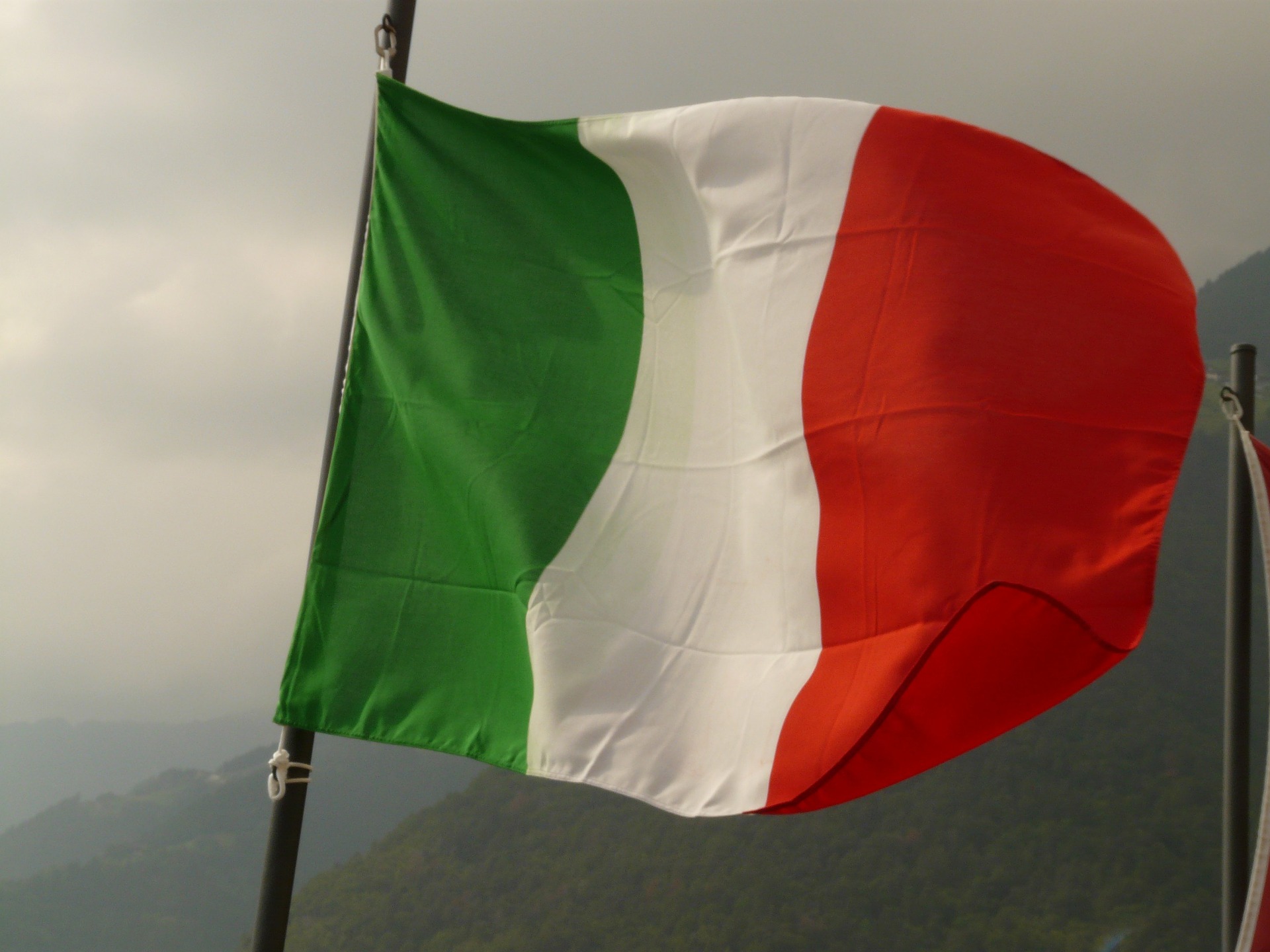 Route 3: shipping from Britain to Italy. Export and import processes after Brexit