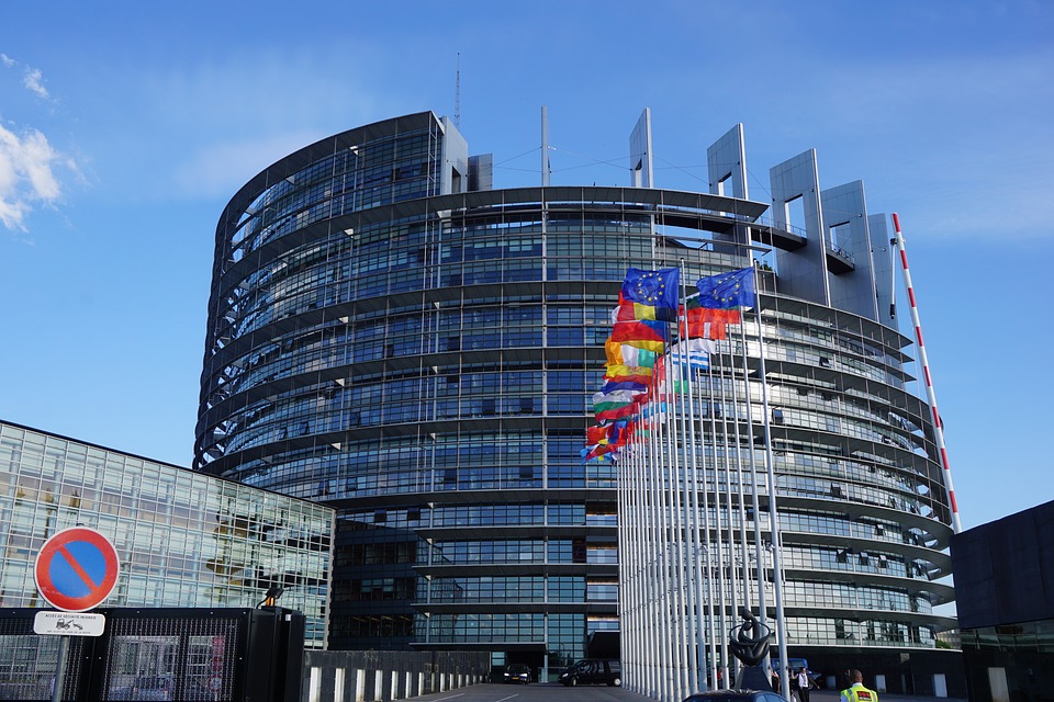 UNTRR a iniţiat o acţiune juridică împotriva Comisiei Europene referitoare la asigurarea RCA