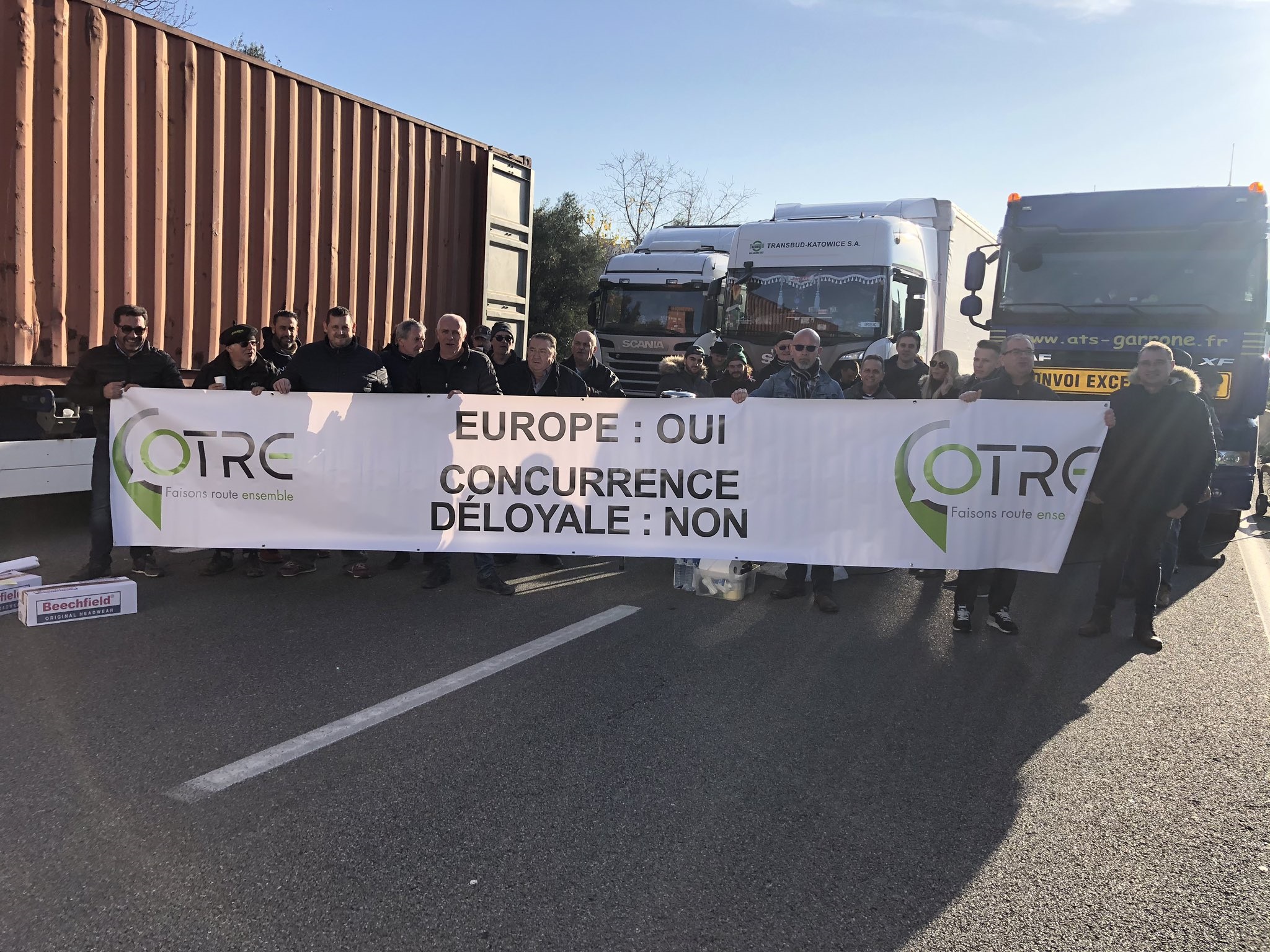 Kolejne protesty we Francji. Od rana blokady na wielu drogach