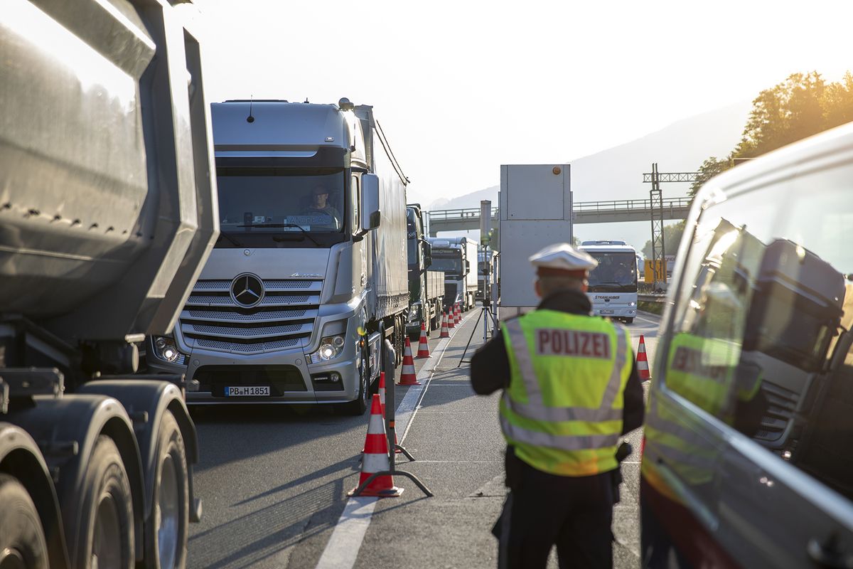 Noi restricții de trafic pentru camioane în Austria