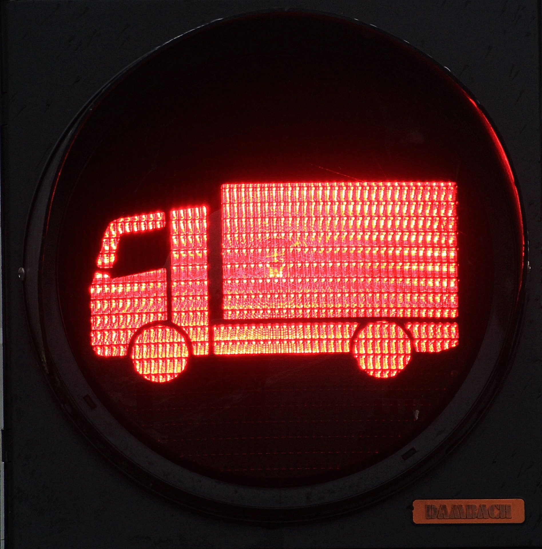 Zakaz ruchu dla ciężarówek na włoskiej autostradzie przedłużony