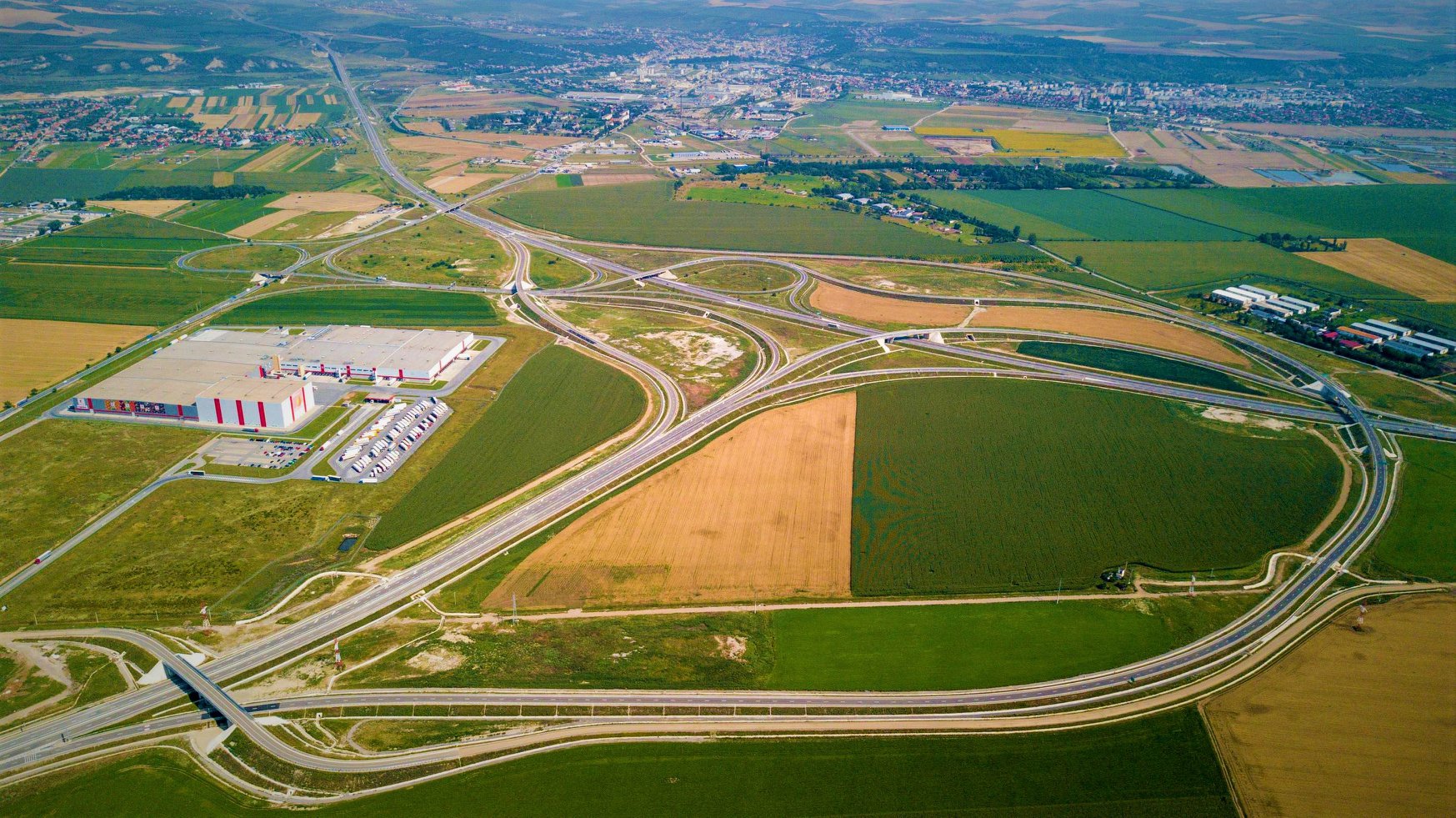 Proiectele de infrastructură de transport finanțate din bani europeni nu pot fi construite fără a avea terenul la dispoziție