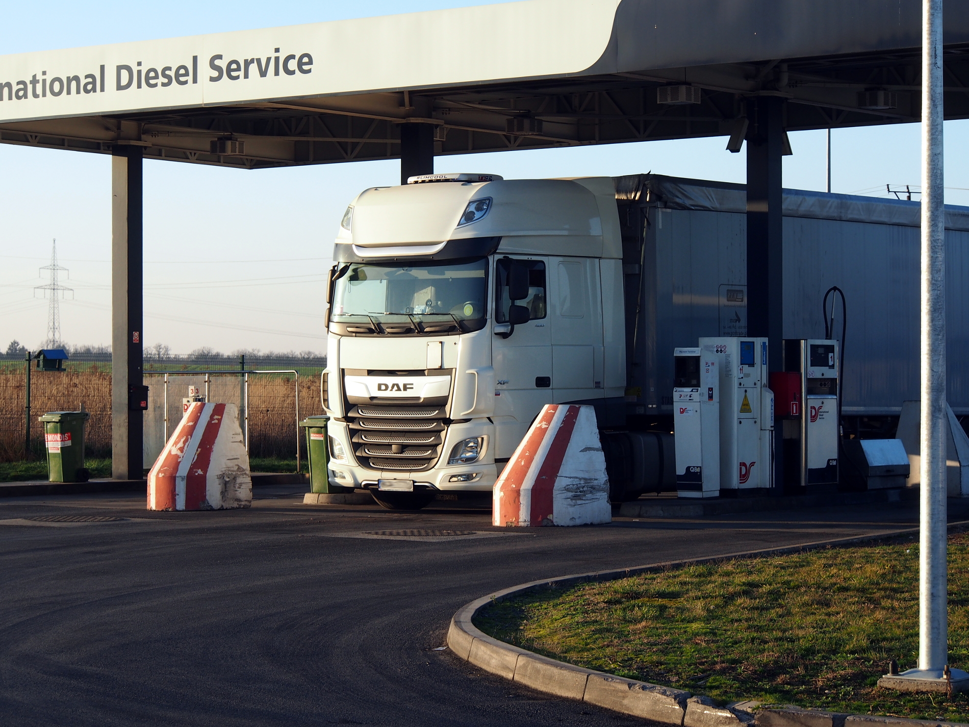Ceny paliw rosną jak na drożdżach. Czy dojdziemy do poziomu 6 zł?