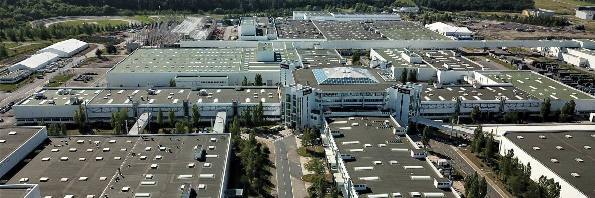 Daimler își vinde fabrica din Franța într-un efort de reducere a pierderilor