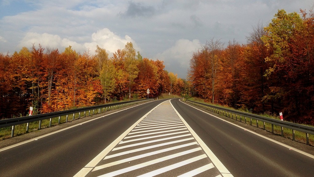 Autumn public holidays bring truck bans to 11 EU Countries