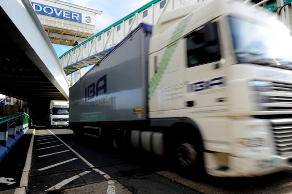 “Girteka”: Chaosas pasienyje po „Brexito“ privers vežėjus atsisakyti maršrutų į Didžiąją Britaniją