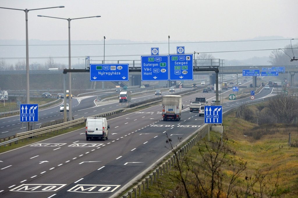 Ungaria reintroduce restricțiile de weekend pentru camioane