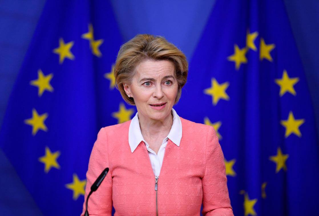Comisia Europeană propune măsuri de urgență pentru a se pregăti pentru un posibil scenariu de Brexit fără acord; iată propunerile privind transportul rutier