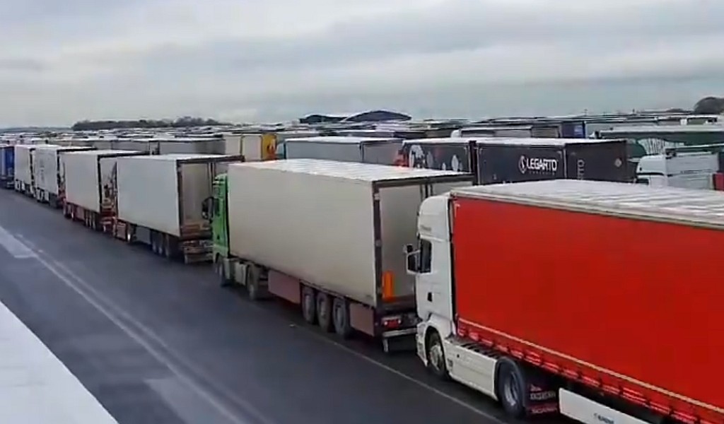 Logistics UK refer to last week’s situation in Kent as a „National Embarrasment”