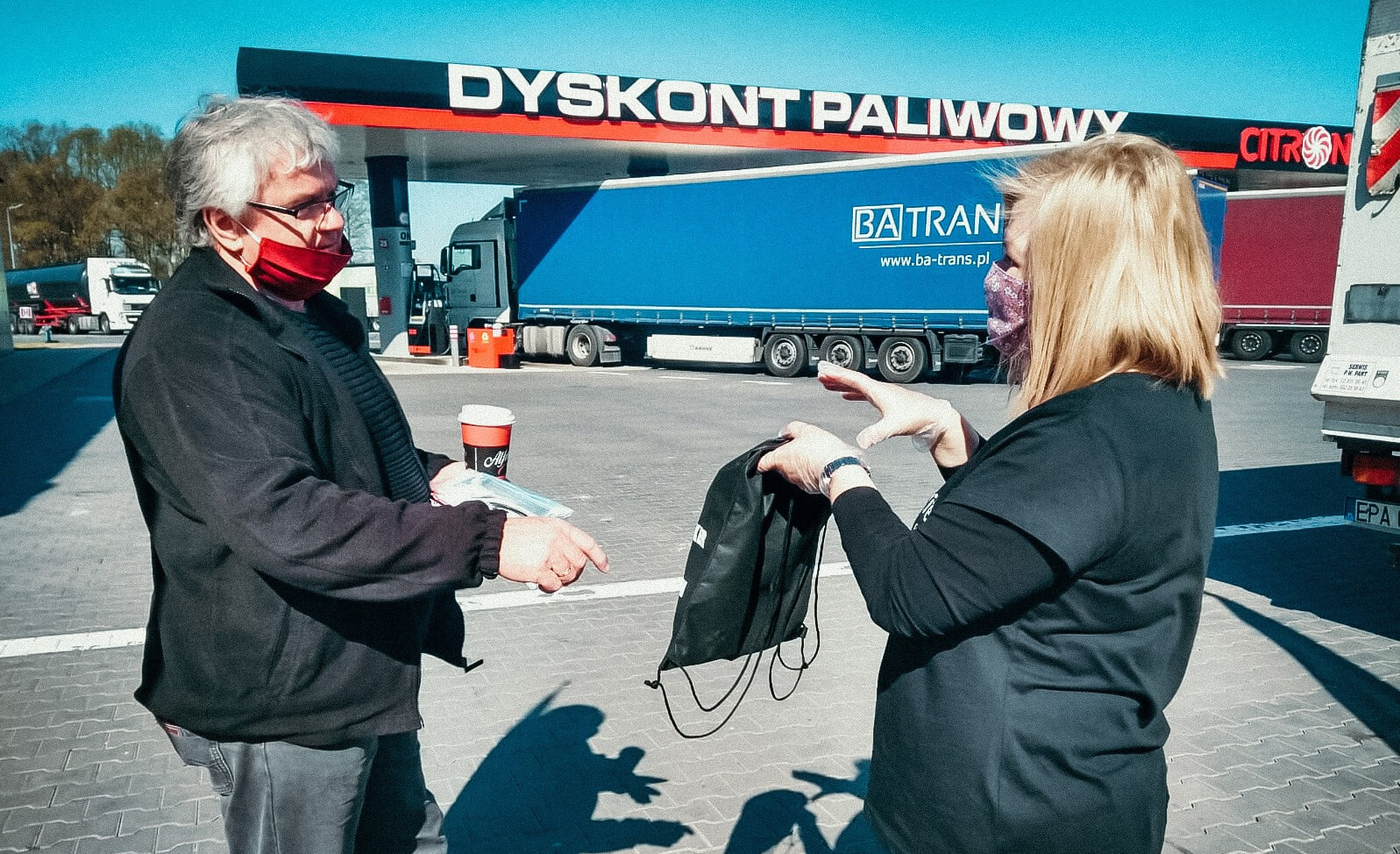 Darmowe zestawy dla kierowców. Coś dla bezpieczeństwa i na „rozgrzewkę”
