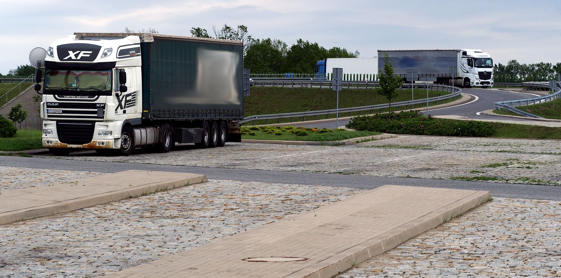 Styczniowe zakazy ruchu ciężarówek. Zobacz, gdzie i kiedy obowiązują