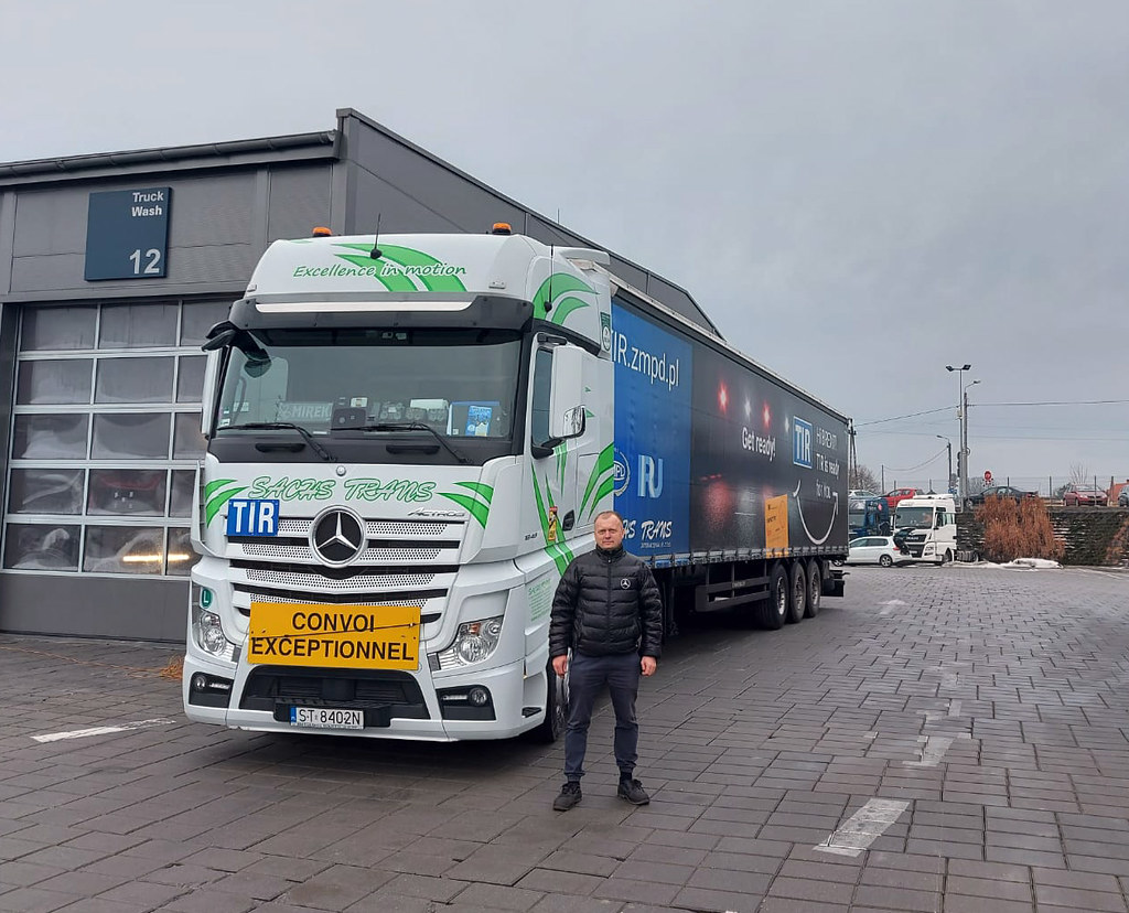 “Ukryty” urząd celny w Calais, czyli pilotażowy transport TIR z Polski na Wyspy