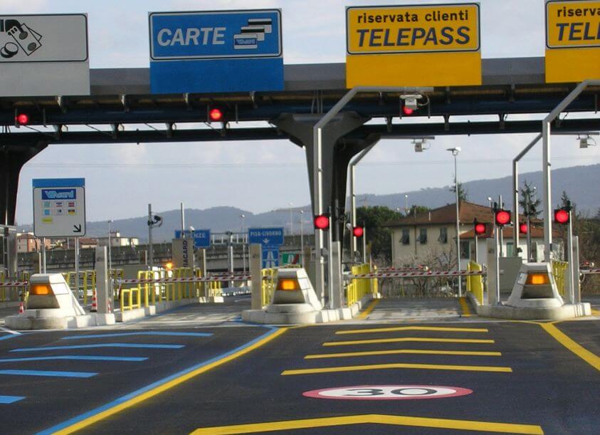 Italia ridică restricțiile de trafic pentru camioane până la finalul lunii