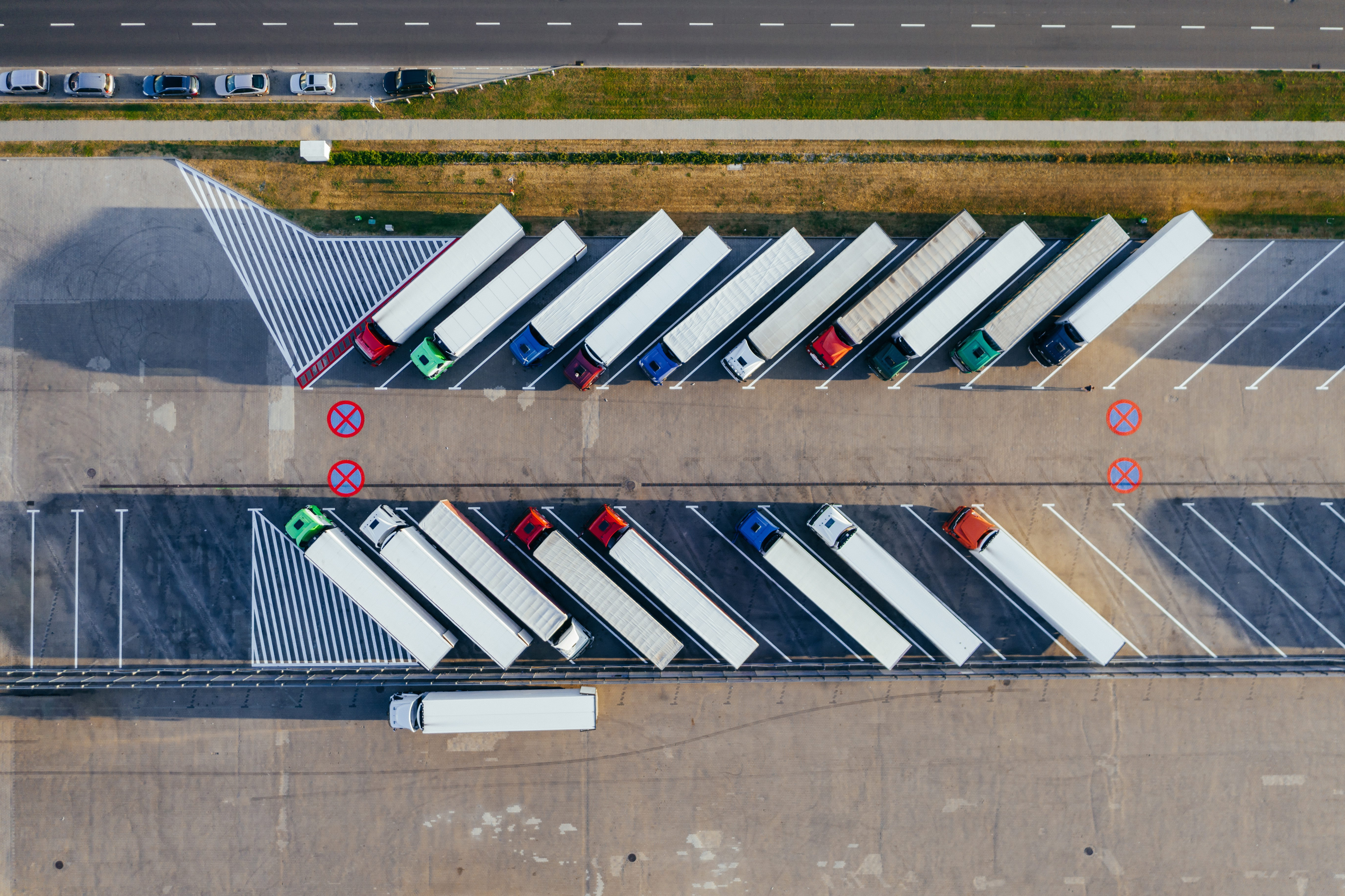 How to get your carriers to join your supply chain visibility network