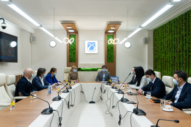 CNAIR a semnat contracte de cesionare pentru 20 de ani cu Rompetrol Downstream și MOL România