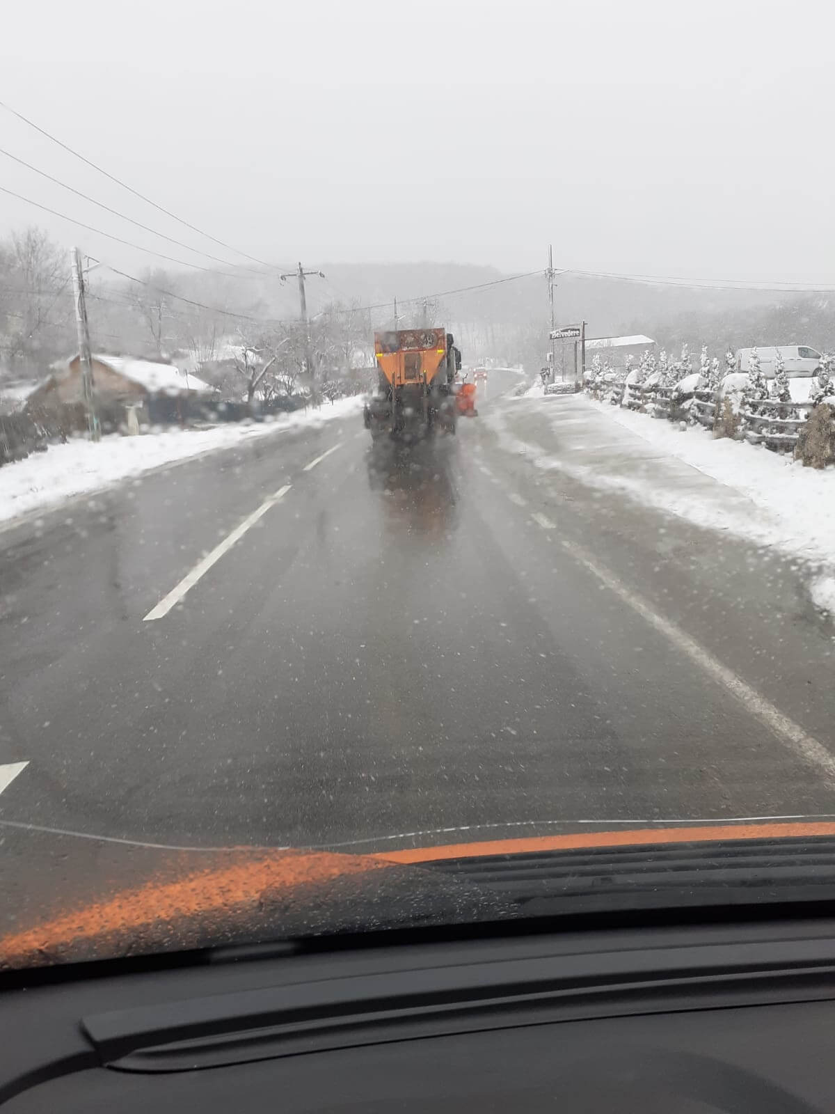 Alertă trafic I Coduri galben și portocaliu de ninsori în mai multe ţări europene